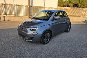 FIAT 500e Berlina 42 kWh Icon