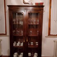 Vetrina in legno