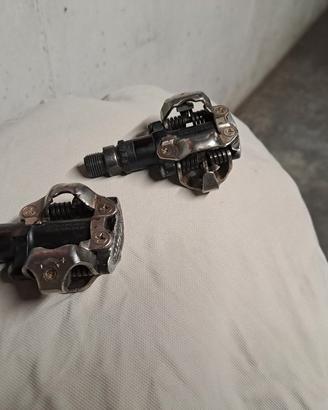 Pedali Shimano M520 XC SPD. 