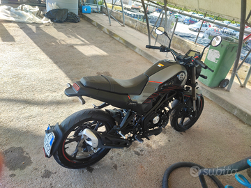 Benelli leoncino 125
