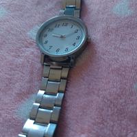 Orologio con chiusura a scatto