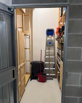 Scaffali IKEA IVAR Legno Massello Cantina
