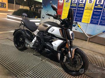 Smembro ducati Diavel 1260