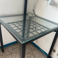 Tavolo vetro ferro ikea