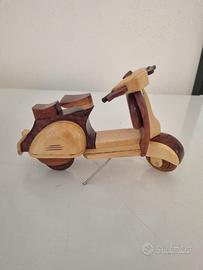 vespa in legno 