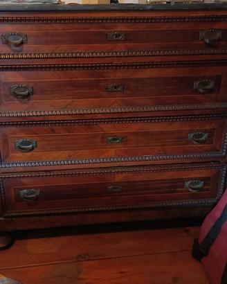 Comò a cassetti frontali, fine XIX, inizio XX sec.