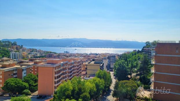 Panoramico appartamento con cantina e posto auto.