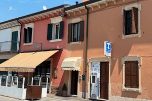 42R - AziendaSi - tabaccheria 25.000 - no bar