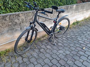 bicicletta elettrica riverside 500 E 