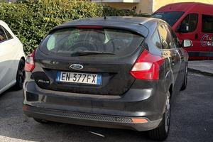Ford focus berlina