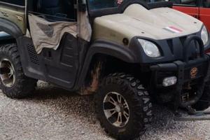 Quad  cabinato 4x4  agricolo