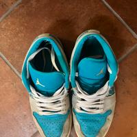 NIKE DUNK AZZURRE CON SWOOSH VIOLA