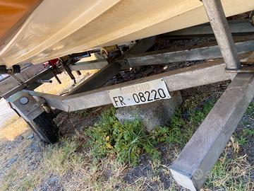 Carrello Umbria rimorchi targato 5.60