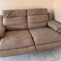 Divano con seduta relax