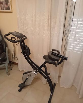 Cyclette con vari livelli di sforzo