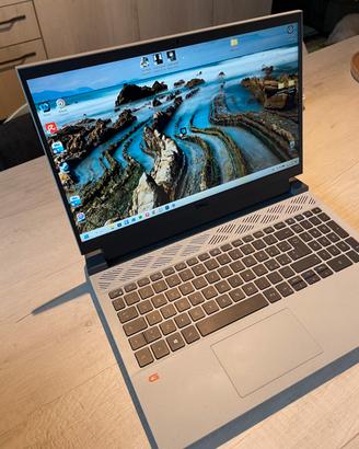 Dell G15 2022