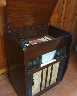 radio a valvole con giradischi 