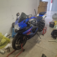 Gsx-r gsxr 750 k7