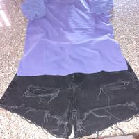 maglietta e pantaloncini 