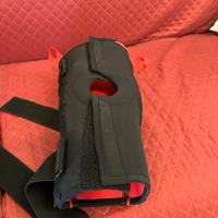 Tutore ginocchio ginocchiera