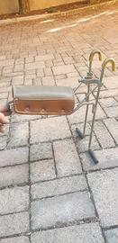 antico seggiolino per bambino per bicicletta