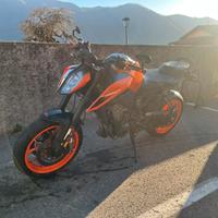 Ktm duke 790