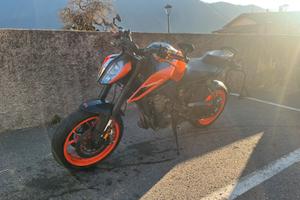Ktm duke 790