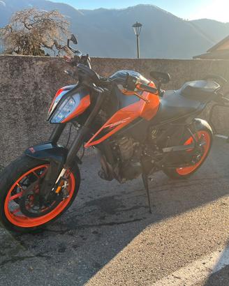 Ktm duke 790
