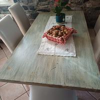 VENDOTAVOLO E   4 SEDIE IN OMAGGIO