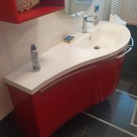 Mobiletto lavabo rosso laccato lucido