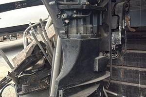 MOTORI A PEZZI DI RICAMBIO
