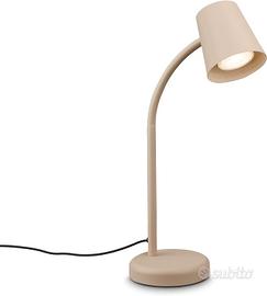 Lampada da tavolo con interruttore a cavo