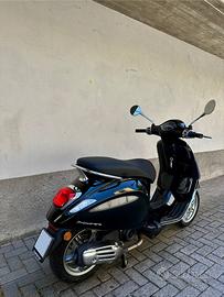 Vespa Primavera 50 nuova - con garazia