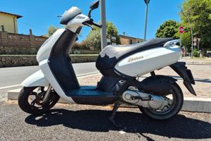 Ciclomotore Peugeot Kisbee 50