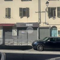 NEGOZIO A GASSINO TORINESE