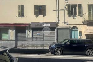 NEGOZIO A GASSINO TORINESE