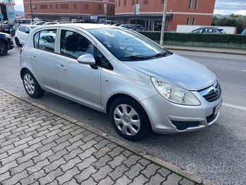 Opel Corsa 1.2 5 porte