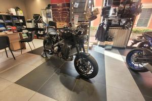 yamaha XSR 900 black edition (2023) 