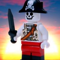 Lego minifigurina pirata scheletro