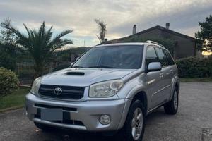 TOYOTA RAV4 2.0 D-4D – 5 PORTE – GANCIO TRAINO
