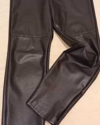 Pantalone in eco-pelle Zara