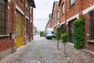 Stanza singola comoda per M4-350 euro mensili