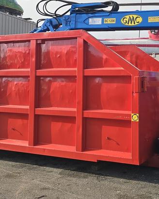 Cassone scarrabile con gru ragno