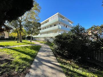 3 LOCALI A DESENZANO DEL GARDA