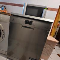 lavastoviglie electrolux 