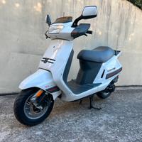 Scooter 50 2t Peugeot geo