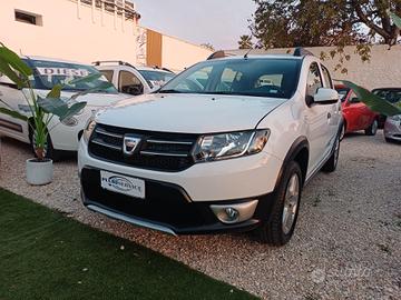 Dacia Sandero Stepway 900 TCe PRESTIGE - 2015