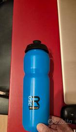 Borraccia in plastica da 750 ml nuova