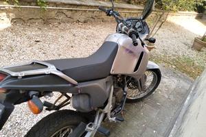 Moto Aprilia Pegaso 125