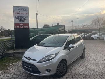 Ford Fiesta 1.6 TDCi 90CV 5 porte DPF Titanium